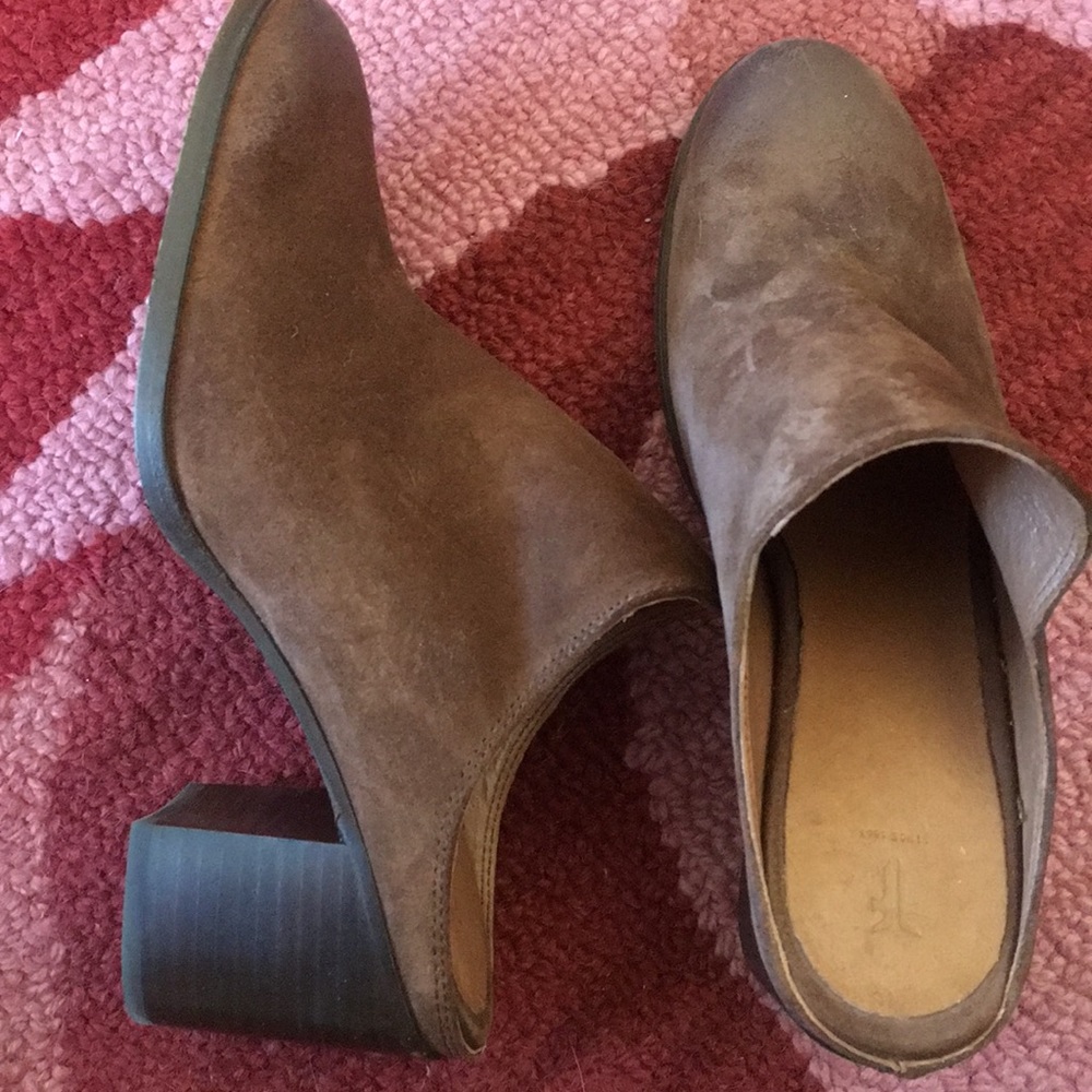 Frye suede mules sz 8.5
